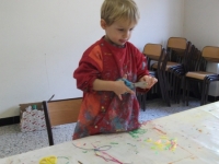 Découpe pour faire un collier de bonbons